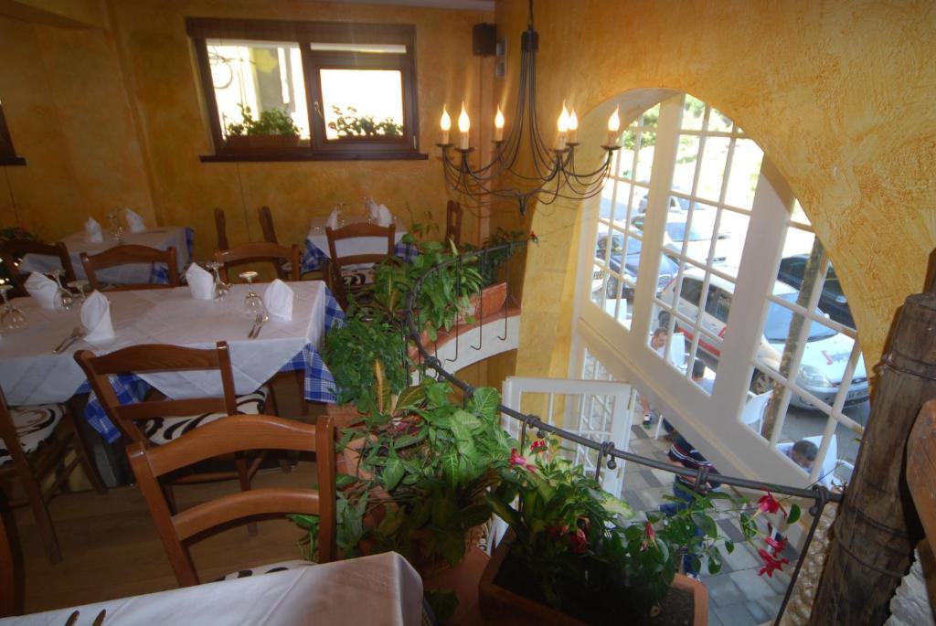 Hotel Town House Tirana Exterior photo
